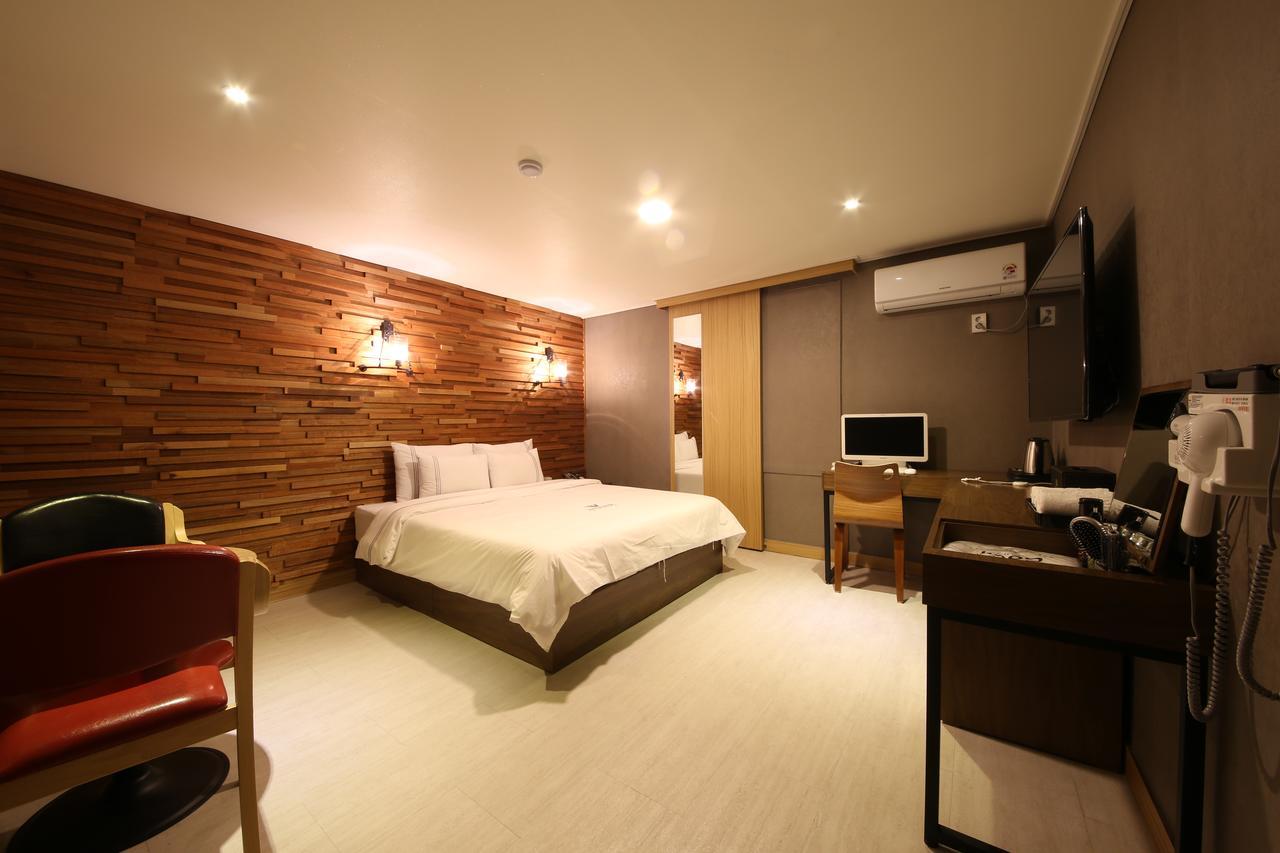 Winner Hotel Jeonju Ngoại thất bức ảnh